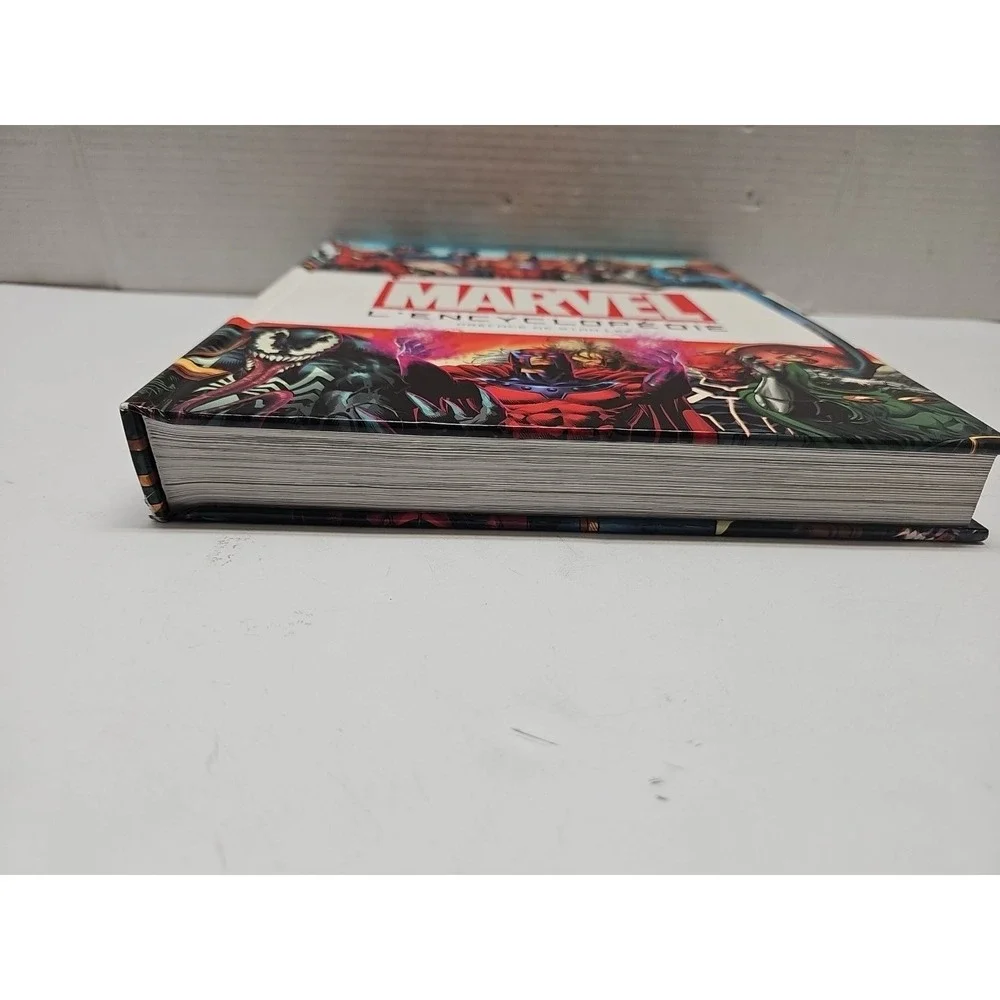 Marvel Encyclopedia Updated and Expanded - Hardcover - FRENCH VERSION